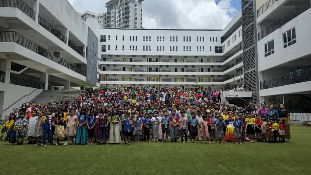 Penang school commemorated Malaysia’s National Day by uniting students and teachers in a spirit of togetherness and patriotism.