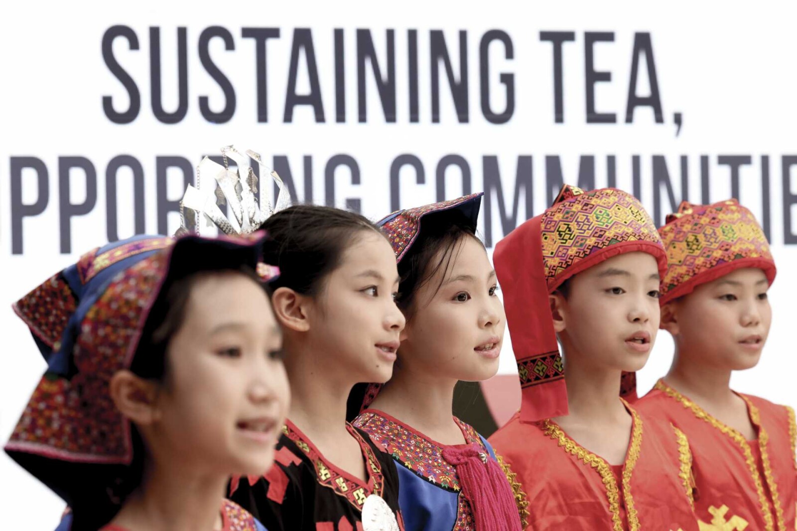 The Rainforest Children’s Choir performed an original song "Lishan Tea Song" and the Italian classic "O Sole Mio". Photo by: UN Food and Agriculture Organization (FAO)